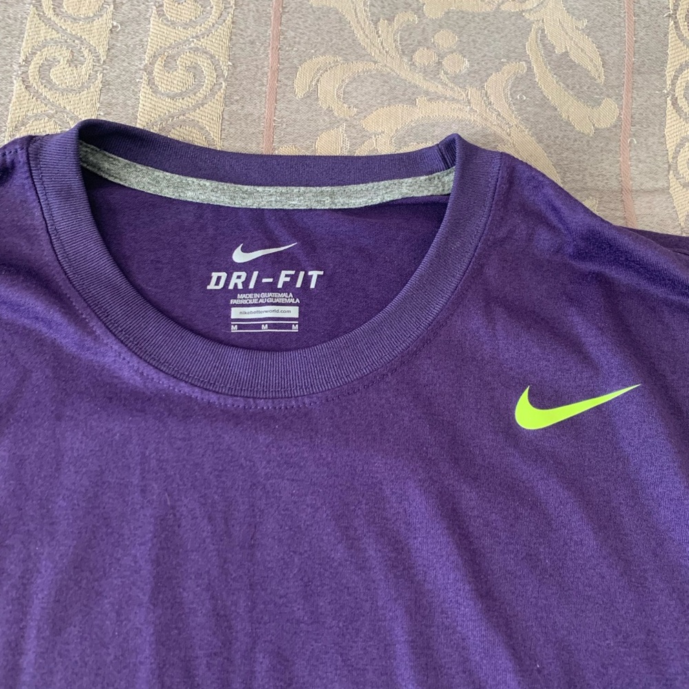 Nike Mens Muscle Tee size medium - Dri-Fit